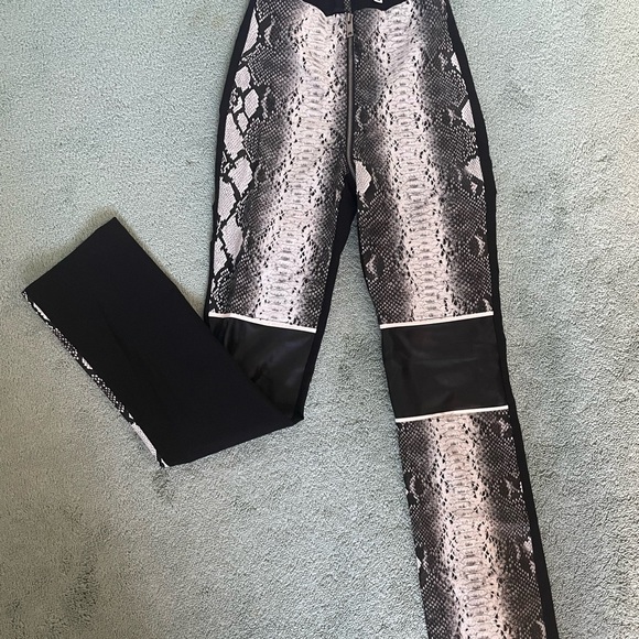 I AM GIA Hendrix Pant - Picture 4 of 6